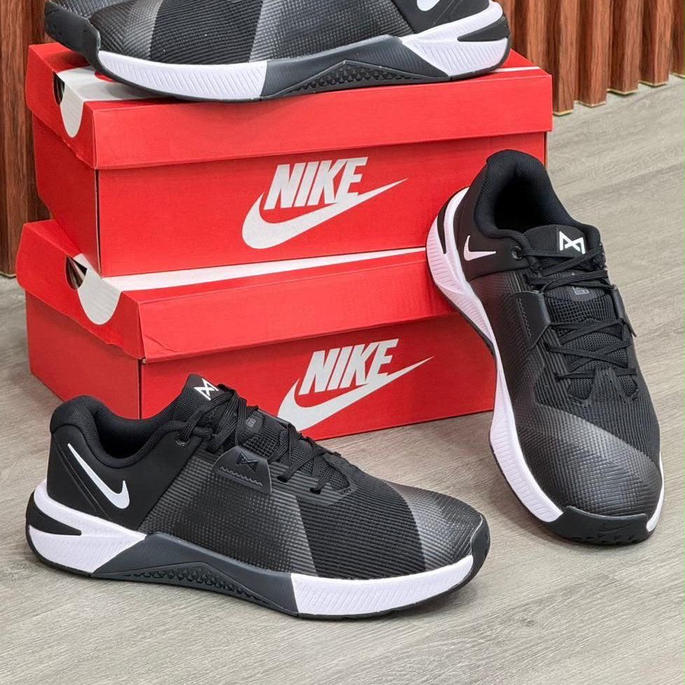NIKE METCON 10 NEGRO | DAMA