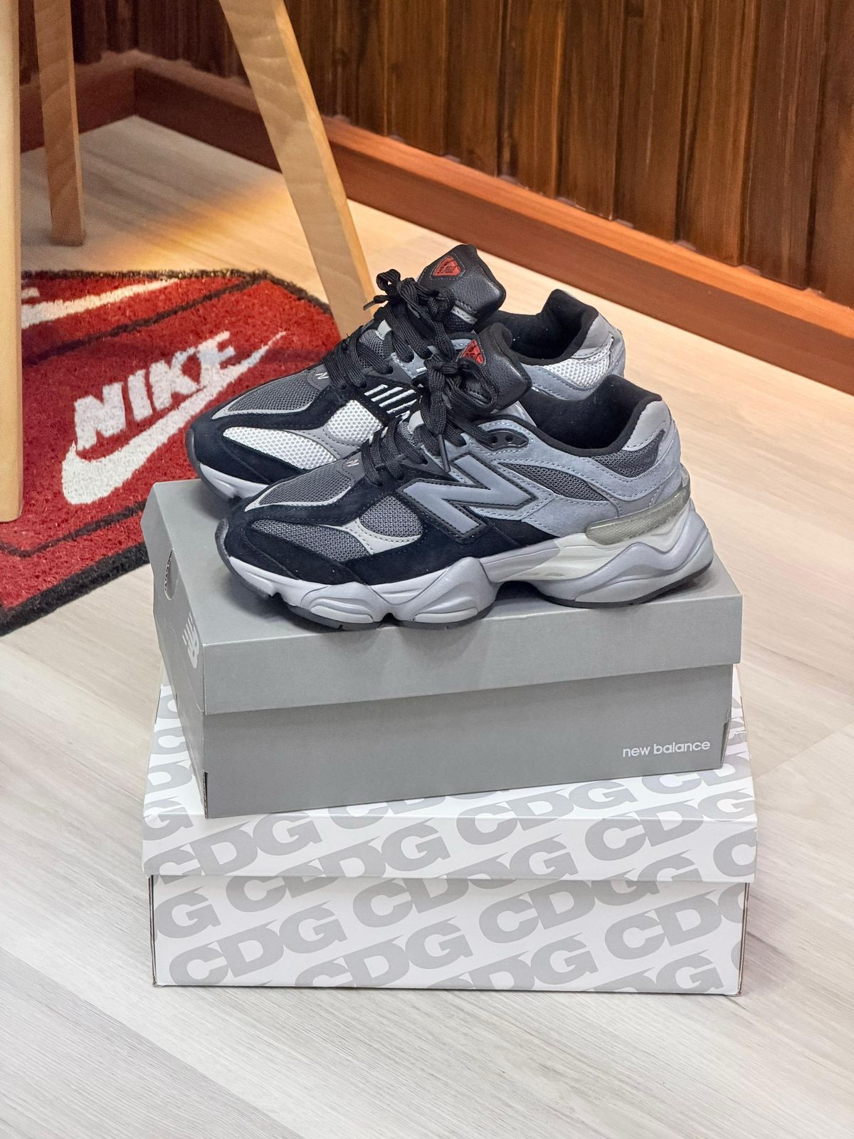 NEW BALANCE 9060 NEGRA GRIS | HOMBRE Y DAMA