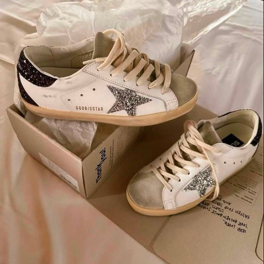 GOLDEN GOOSE ESTRELLA PLATEADA TALON NEGRO | DAMA