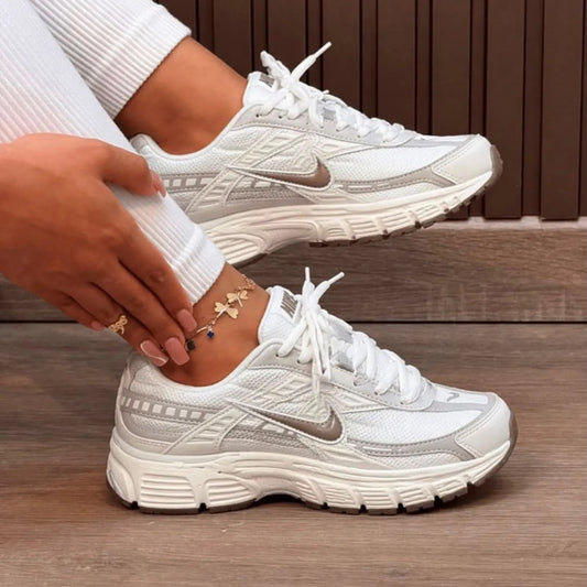 NIKE INITIATOR BEIGE | DAMA