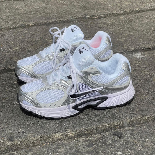 NIKE V5K BLANCO PLATEADO | HOMBRE Y DAMA