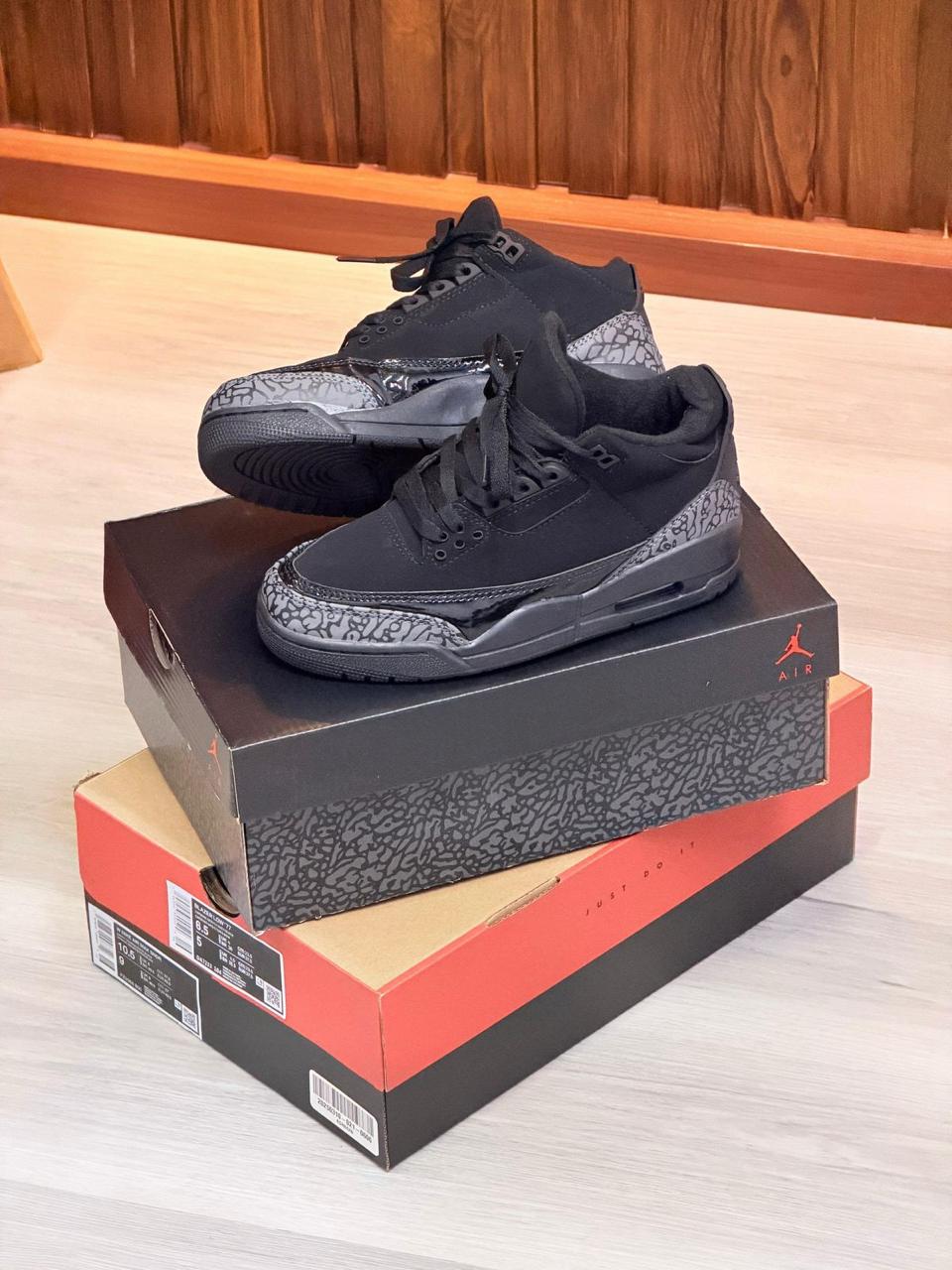 NIKE RETRO 3 NEGRA | HOMBRE Y DAMA