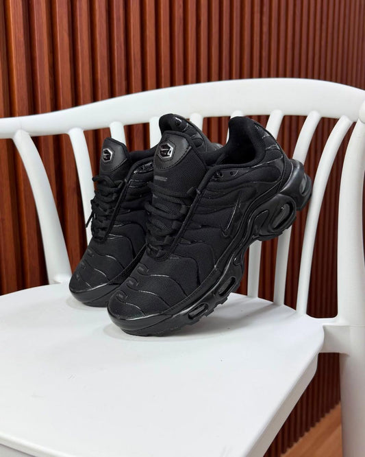NIKE TN NEGRA | HOMBRE Y DAMA